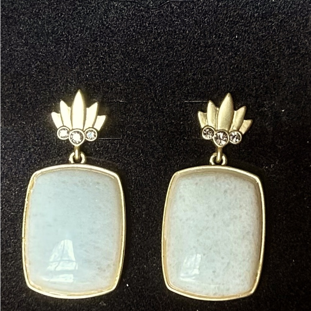 Spartina 449 Elegant Gold and White Earrings